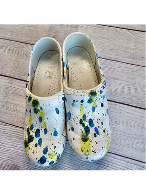 Dansko sz 37 paint splattered slip on clogs